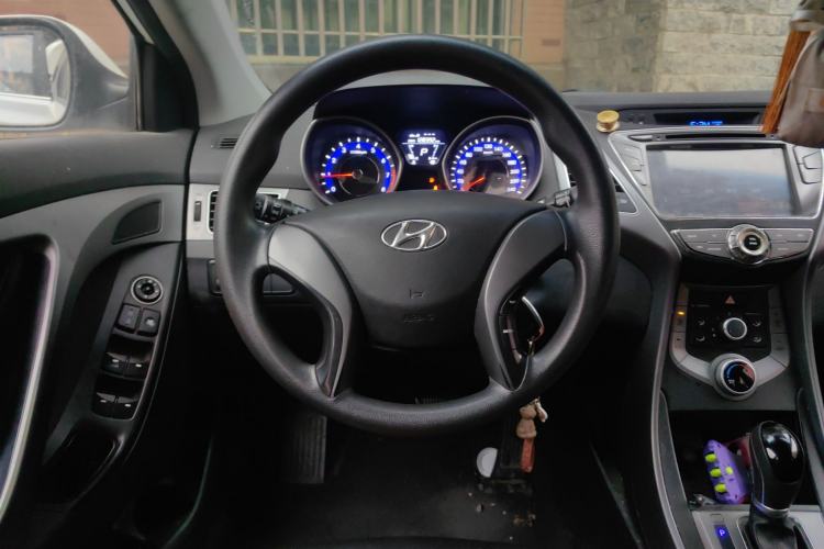 Used Hyundai Elantra (5th Generation / Langdong) 2016 1.6L Automatic Smart Version Steering Wheel