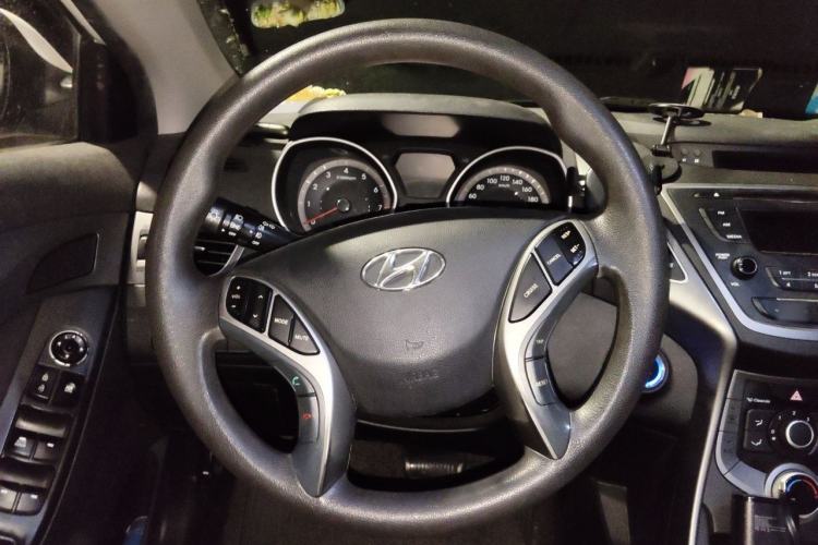 Used Hyundai Elantra (5th Generation / Langdong) 2016 1.6L Automatic Smart Version Steering Wheel