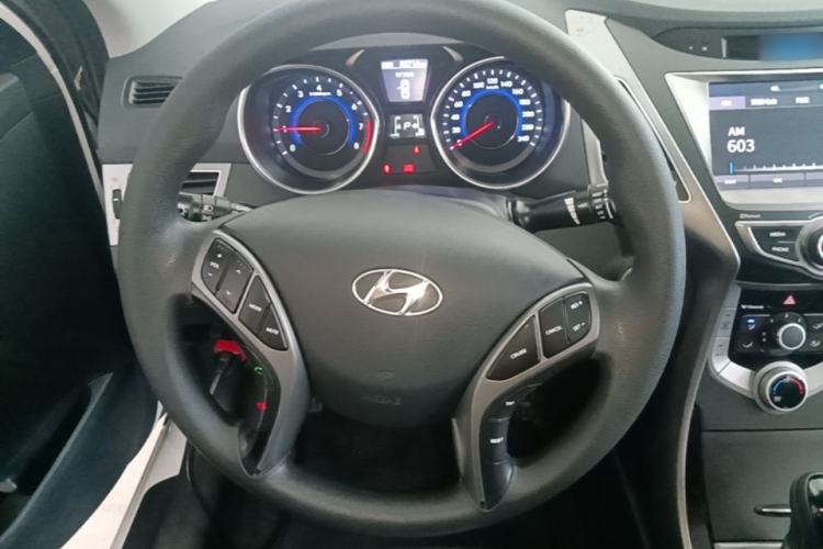 Used Hyundai Elantra (5th Generation / Langdong) 2016 1.6L Automatic Prestige Model Steering Wheel