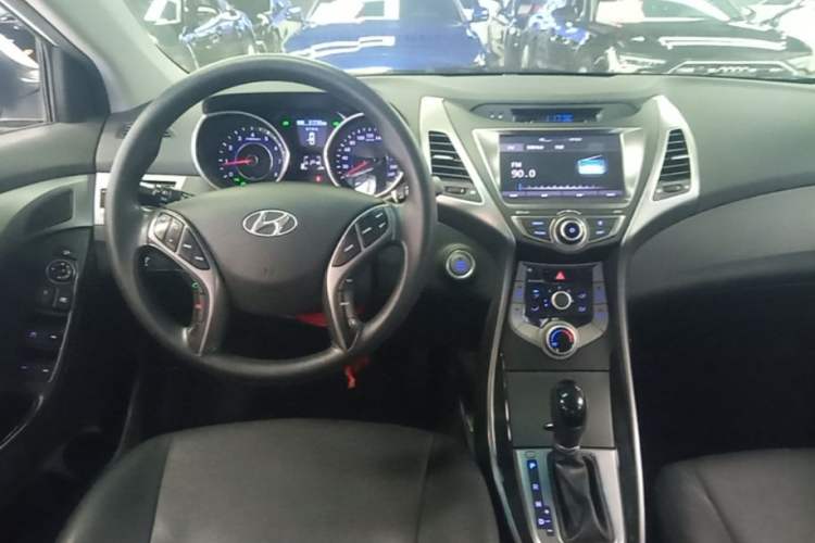 Used Hyundai Elantra (5th Generation / Langdong) 2016 1.6L Automatic Prestige Model Steering Wheel