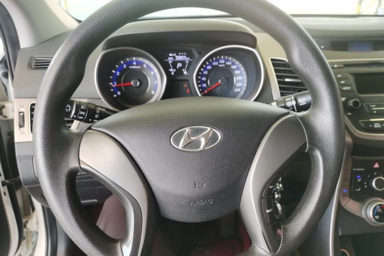 Used Hyundai Elantra (5th Generation / Langdong) 2016 1.6L Automatic Smart Version Steering Wheel