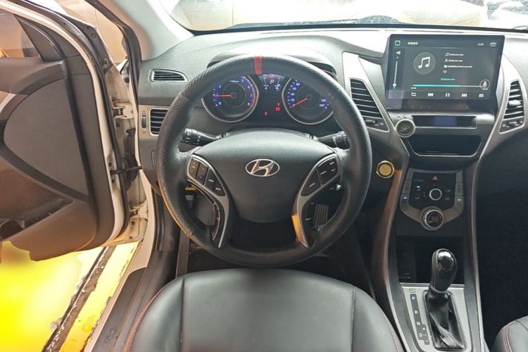 Used Hyundai Elantra (5th Generation / Langdong) 2016 1.6L Automatic Smart Version Steering Wheel