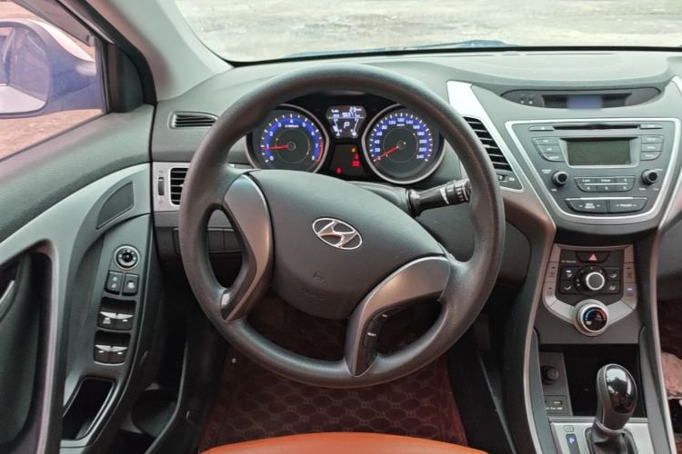Used Hyundai Elantra (5th Generation / Langdong) 2016 1.6L Automatic Smart Version Steering Wheel
