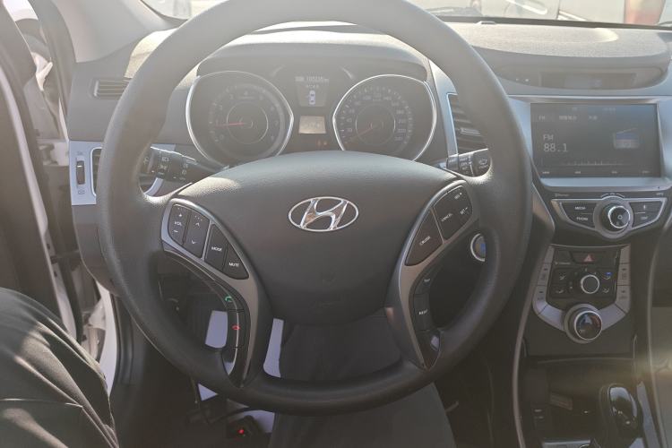 Used Hyundai Elantra (5th Generation / Langdong) 2016 1.6L Automatic Prestige Model Steering Wheel