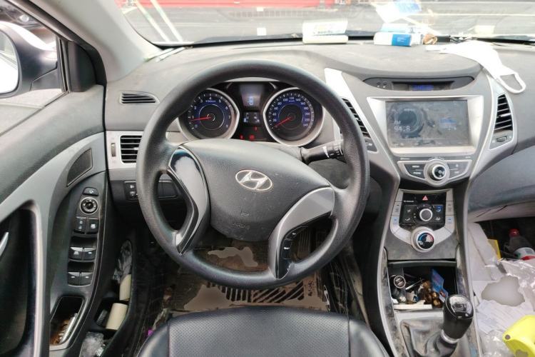 Used Hyundai Elantra (5th Generation / Langdong) 2016 1.6L Manual Luxury Model Steering Wheel
