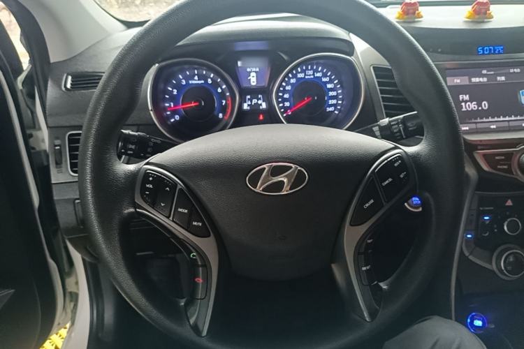Used Hyundai Elantra (5th Generation / Langdong) 2016 1.6L Automatic Prestige Model Steering Wheel