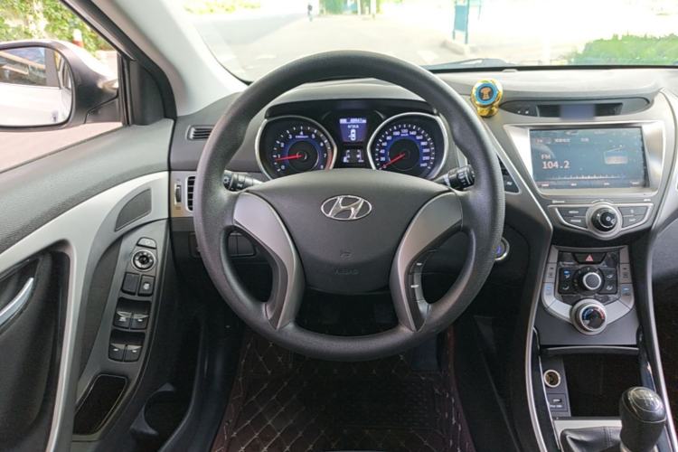 Used Hyundai Elantra (5th Generation / Langdong) 2016 1.6L Manual Luxury Model Steering Wheel