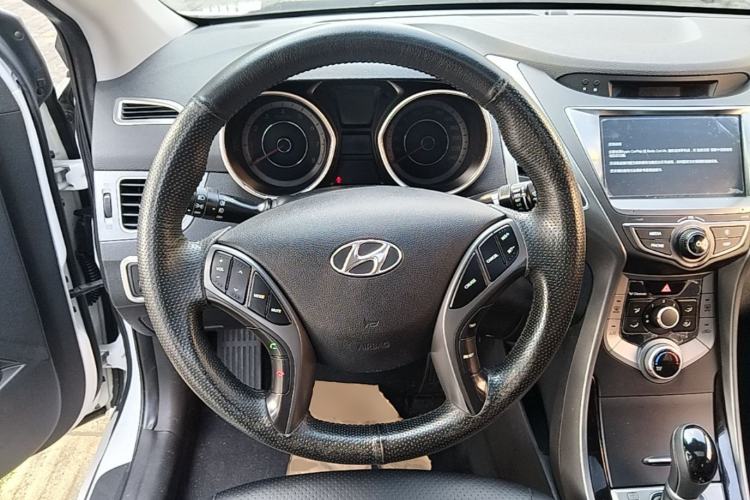 Used Hyundai Elantra (5th Generation / Langdong) 2016 1.6L Automatic Prestige Model Steering Wheel
