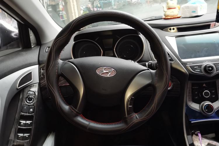 Used Hyundai Elantra (5th Generation / Langdong) 2016 1.6L Manual Luxury Model Steering Wheel