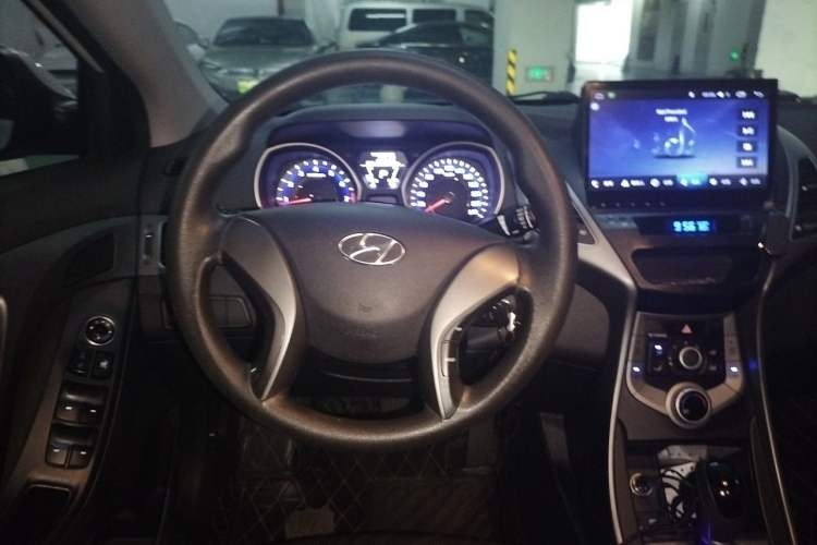 Used Hyundai Elantra (5th Generation / Langdong) 2016 1.6L Automatic Prestige Model Steering Wheel