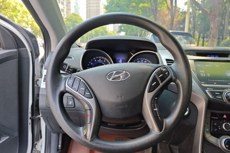 Used Hyundai Elantra (5th Generation / Langdong) 2016 1.6L Automatic Prestige Model Steering Wheel