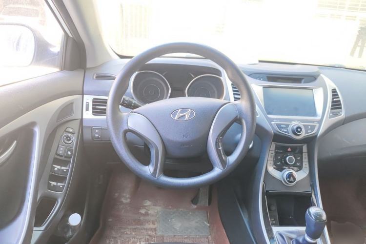 Used Hyundai Elantra (5th Generation / Langdong) 2016 1.6L Manual Luxury Model Steering Wheel