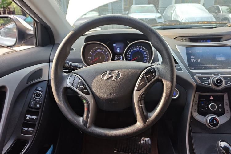 Used Hyundai Elantra (5th Generation / Langdong) 2016 1.6L Automatic Prestige Model Steering Wheel