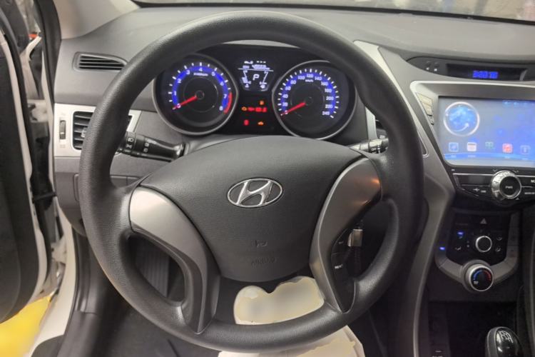 Used Hyundai Elantra (5th Generation / Langdong) 2016 1.6L Automatic Smart Version Steering Wheel