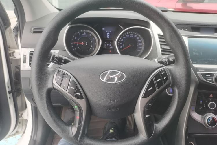 Used Hyundai Elantra (5th Generation / Langdong) 2016 1.6L Automatic Prestige Model Steering Wheel