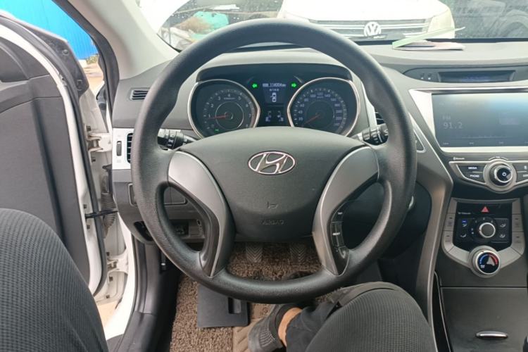 Used Hyundai Elantra (5th Generation / Langdong) 2016 1.6L Manual Luxury Model Steering Wheel