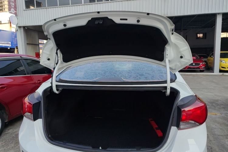 Used Hyundai Elantra (5th Generation / Langdong) 2016 1.6L Automatic Prestige Model Trunk