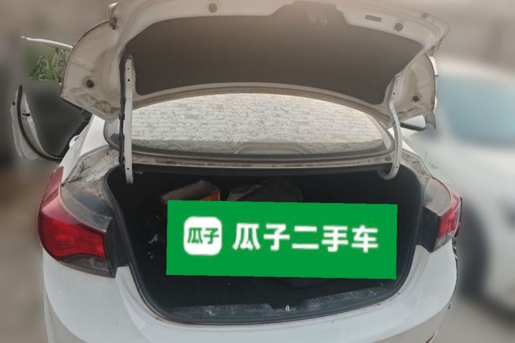 Used Hyundai Elantra (5th Generation / Langdong) 2016 1.6L Automatic Smart Version Trunk
