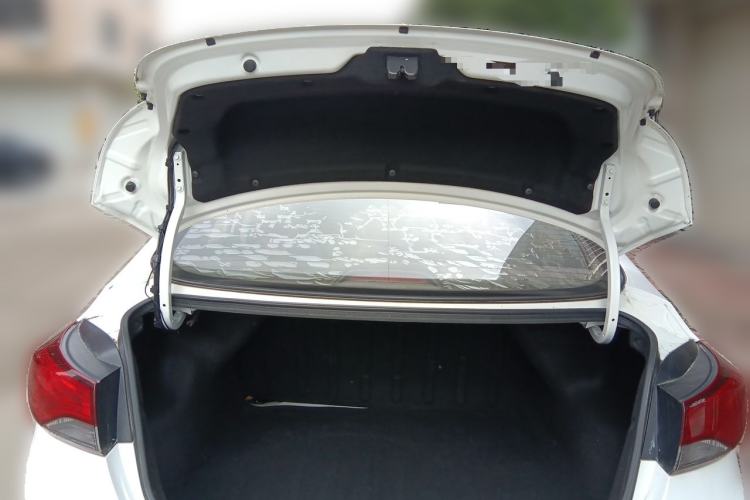 Used Hyundai Elantra (5th Generation / Langdong) 2016 1.6L Automatic Smart Version Trunk