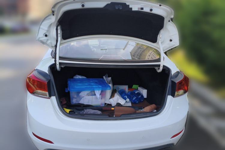 Used Hyundai Elantra (5th Generation / Langdong) 2016 1.6L Manual Luxury Model Trunk
