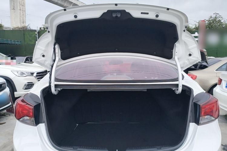Used Hyundai Elantra (5th Generation / Langdong) 2016 1.6L Automatic Smart Version Trunk