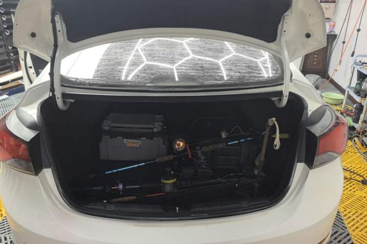Used Hyundai Elantra (5th Generation / Langdong) 2016 1.6L Automatic Smart Version Trunk