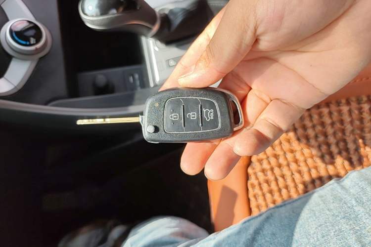 Used Hyundai Elantra (5th Generation / Langdong) 2016 1.6L Automatic Smart Version Vehicle Key