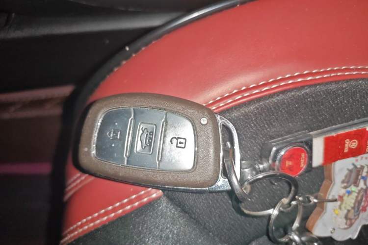 Used Hyundai Elantra (5th Generation / Langdong) 2016 1.6L Manual Luxury Model Vehicle Key