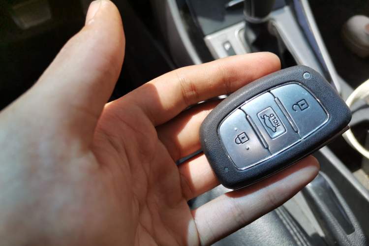 Used Hyundai Elantra (5th Generation / Langdong) 2016 1.6L Automatic Prestige Model Vehicle Key