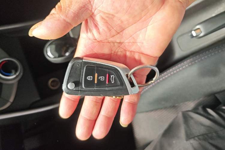 Used Hyundai Elantra (5th Generation / Langdong) 2016 1.6L Automatic Smart Version Vehicle Key