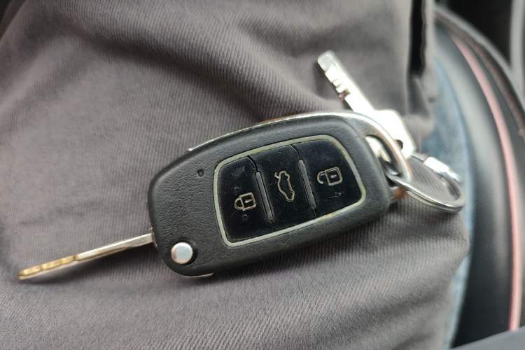 Used Hyundai Elantra (5th Generation / Langdong) 2016 1.6L Automatic Smart Version Vehicle Key
