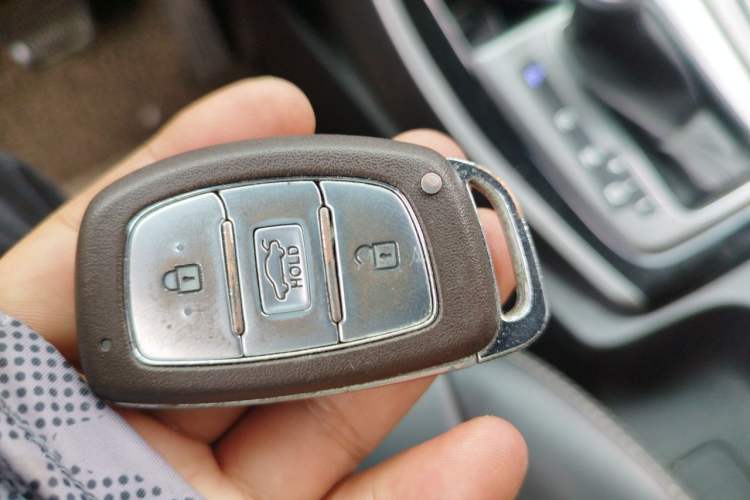 Used Hyundai Elantra (5th Generation / Langdong) 2016 1.6L Automatic Prestige Model Vehicle Key