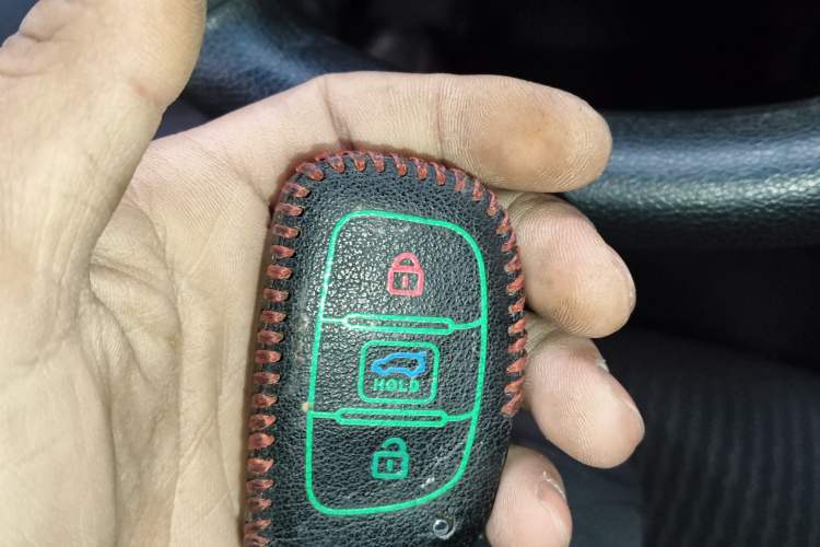 Used Hyundai Elantra (5th Generation / Langdong) 2016 1.6L Manual Luxury Model Vehicle Key