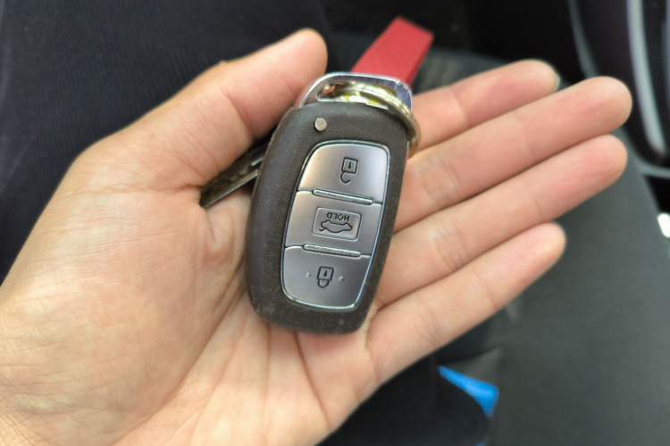 Used Hyundai Elantra (5th Generation / Langdong) 2016 1.6L Automatic Prestige Model Vehicle Key