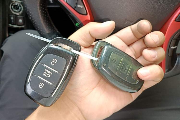 Used Hyundai Elantra (5th Generation / Langdong) 2016 1.6L Automatic Prestige Model Vehicle Key