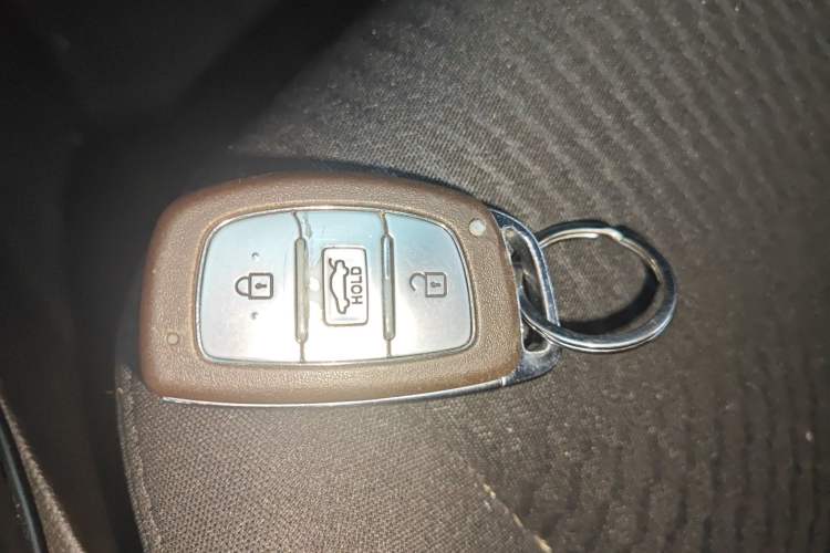 Used Hyundai Elantra (5th Generation / Langdong) 2016 1.6L Automatic Prestige Model Vehicle Key