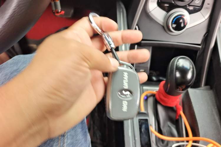 Used Hyundai Elantra (5th Generation / Langdong) 2016 1.6L Automatic Prestige Model Vehicle Key
