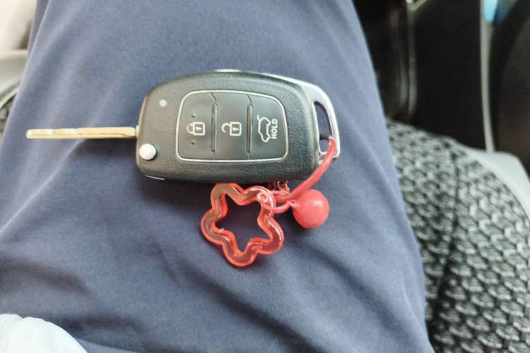 Used Hyundai Elantra (5th Generation / Langdong) 2016 1.6L Automatic Smart Version Vehicle Key