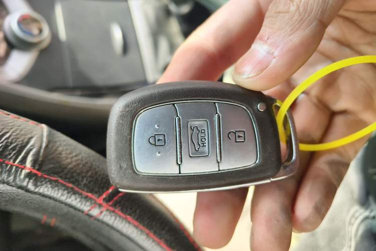 Used Hyundai Elantra (5th Generation / Langdong) 2016 1.6L Manual Luxury Model Vehicle Key