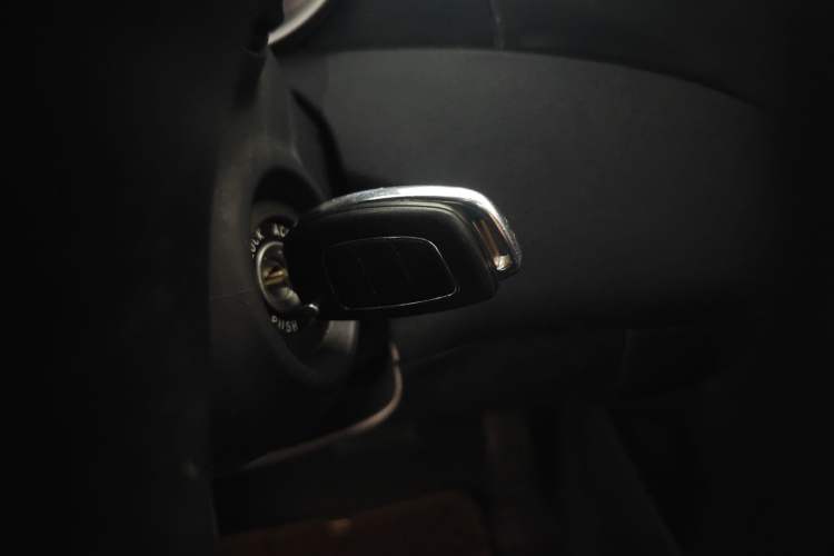 Used Hyundai Elantra (5th Generation / Langdong) 2016 1.6L Automatic Smart Version Vehicle Key