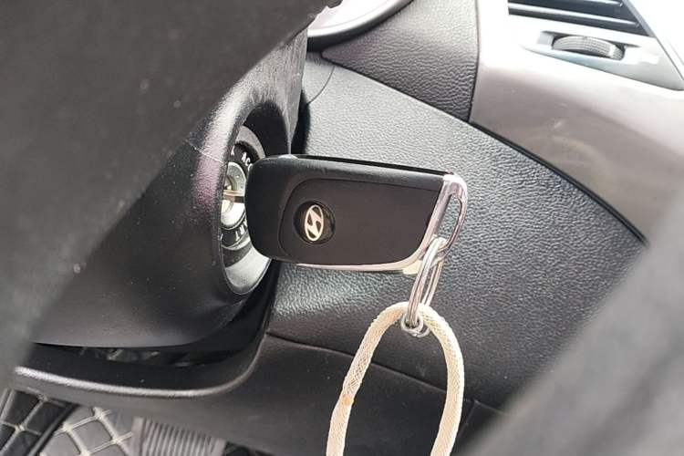 Used Hyundai Elantra (5th Generation / Langdong) 2016 1.6L Automatic Smart Version Vehicle Key
