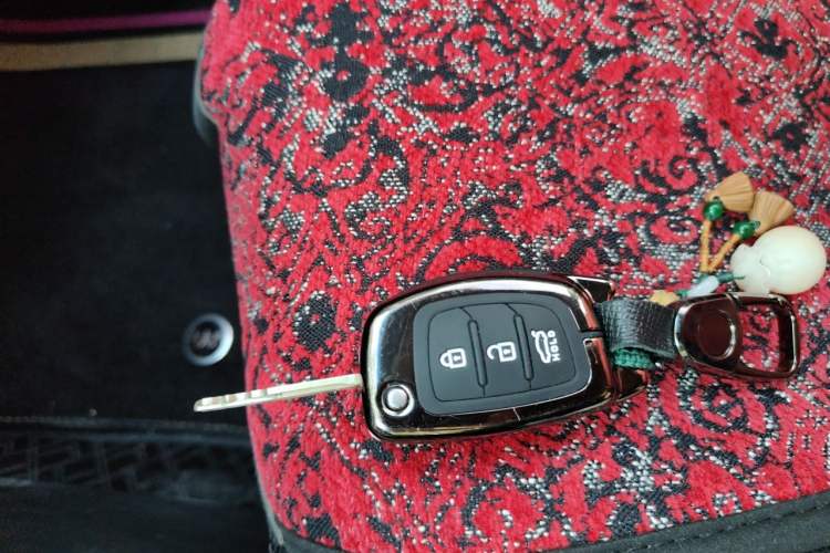 Used Hyundai Elantra (5th Generation / Langdong) 2016 1.6L Automatic Smart Version Vehicle Key