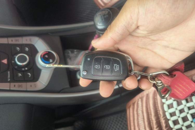 Used Hyundai Elantra (5th Generation / Langdong) 2016 1.6L Manual Fashion Edition Vehicle Key