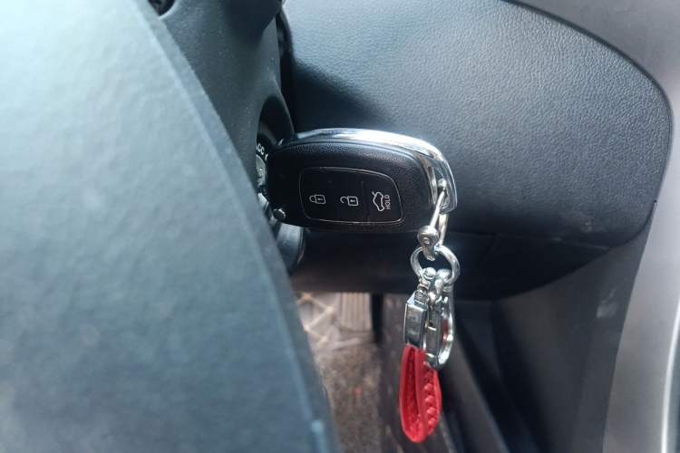 Used Hyundai Elantra (5th Generation / Langdong) 2016 1.6L Automatic Smart Version Vehicle Key