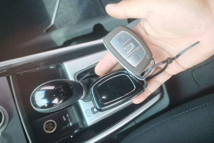 Used Hyundai Elantra (5th Generation / Langdong) 2016 1.6L Automatic Prestige Model Vehicle Key