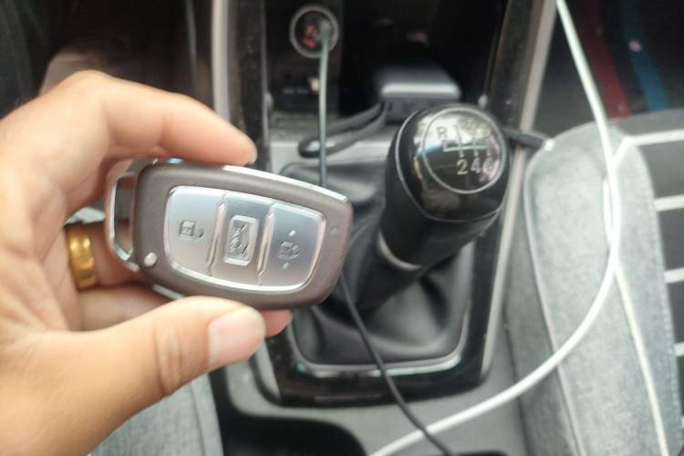 Used Hyundai Elantra (5th Generation / Langdong) 2016 1.6L Manual Luxury Model Vehicle Key