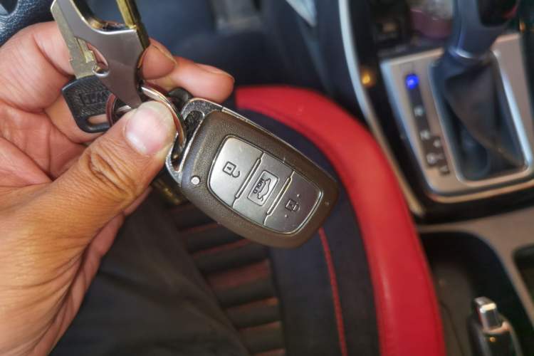 Used Hyundai Elantra (5th Generation / Langdong) 2016 1.6L Automatic Prestige Model Vehicle Key