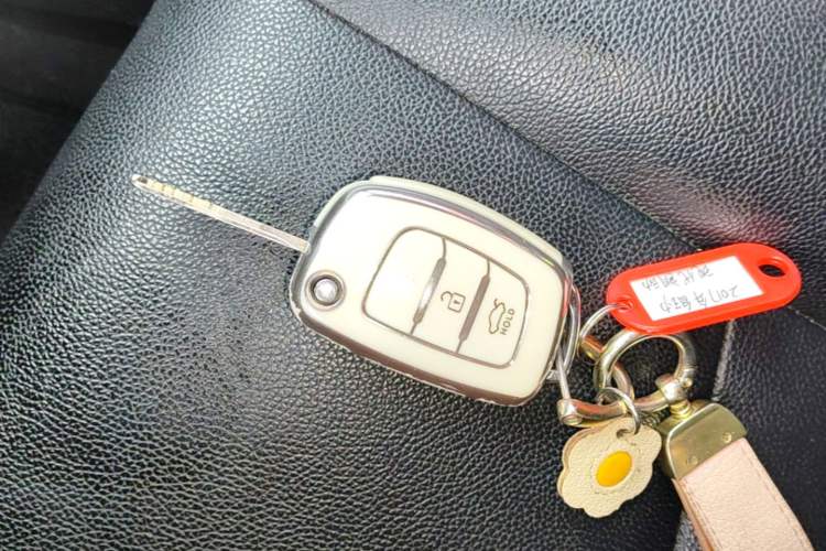 Used Hyundai Elantra (5th Generation / Langdong) 2016 1.6L Automatic Smart Version Vehicle Key