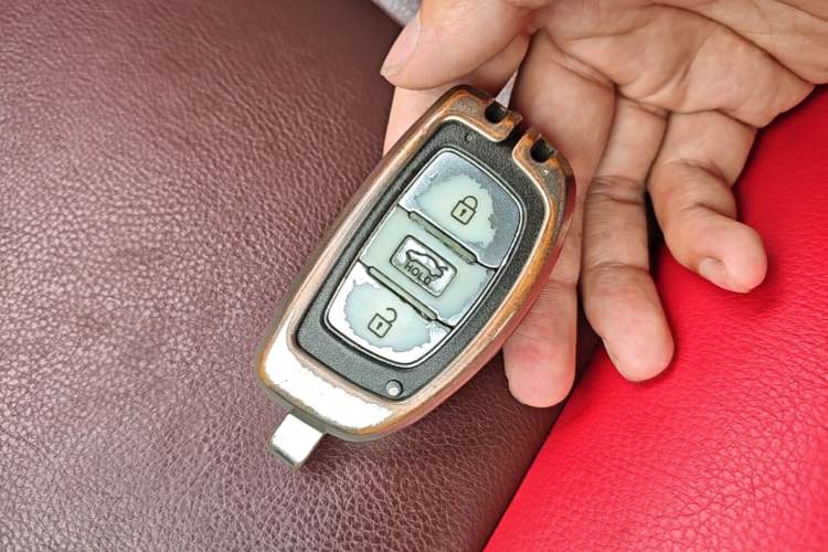 Used Hyundai Elantra (5th Generation / Langdong) 2016 1.6L Manual Luxury Model Vehicle Key