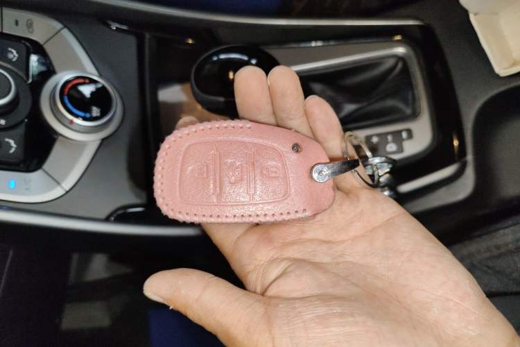 Used Hyundai Elantra (5th Generation / Langdong) 2016 1.6L Automatic Prestige Model Vehicle Key